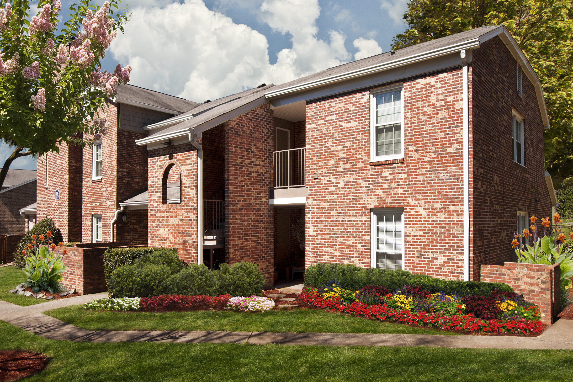 Bridges at Quail Hollow The Multifamily Advisory Group at Cushman